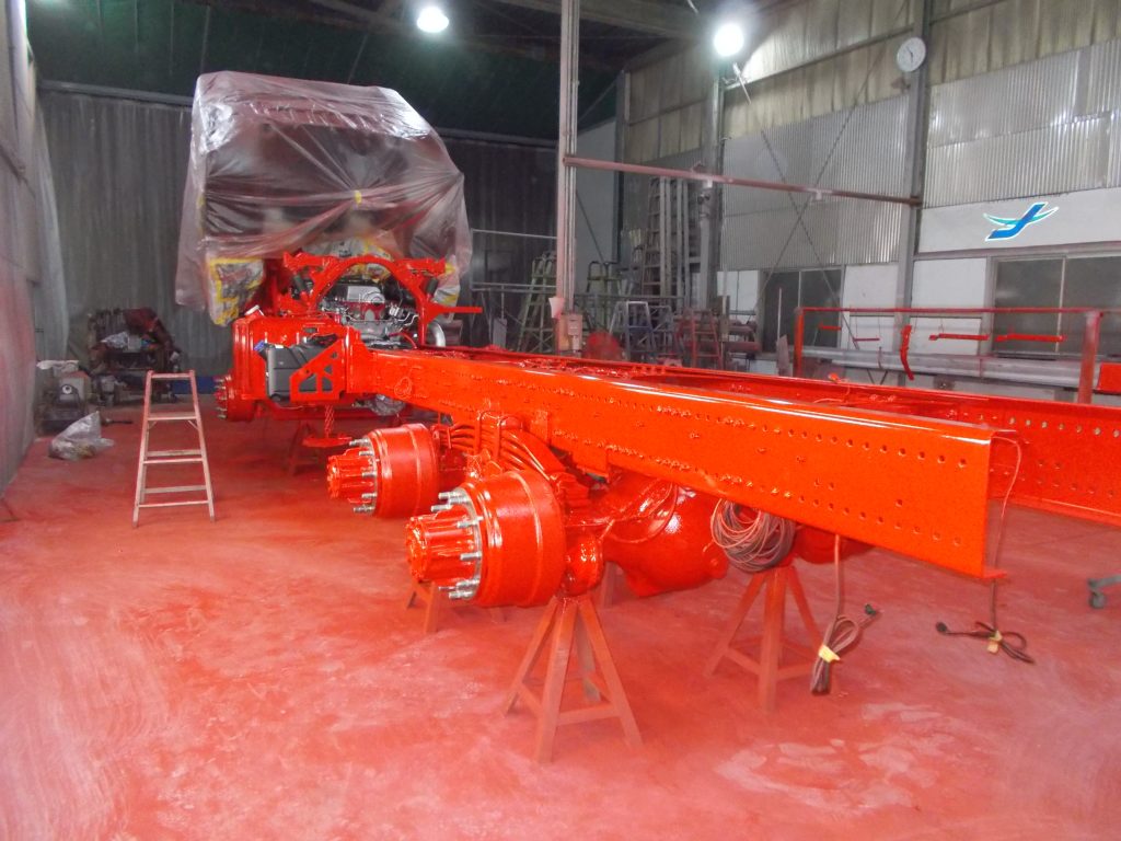 日野プロフィア下回り防錆塗装