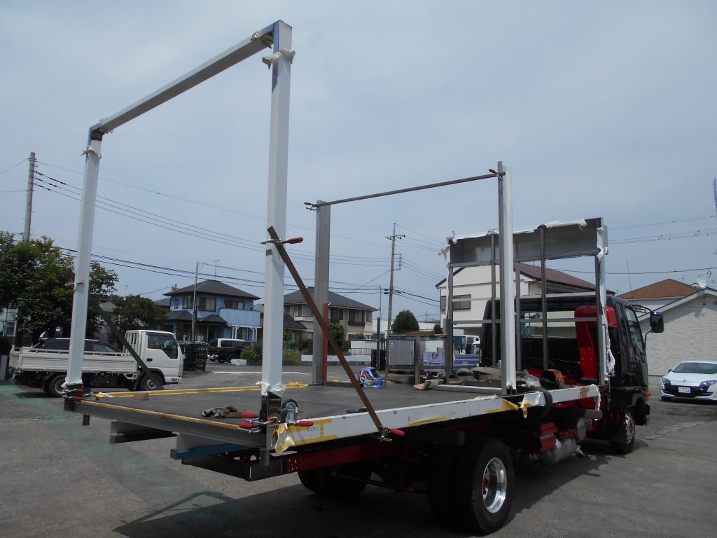 家畜運搬車 リヤ門構 ステンレス 研磨 溶接 製造 製作