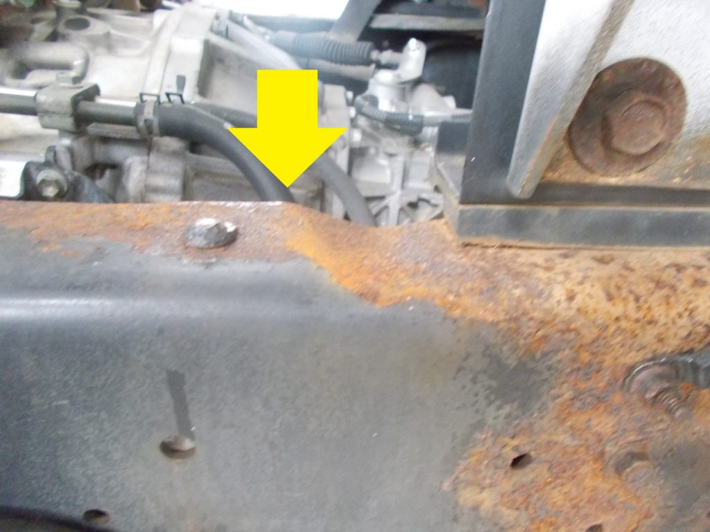 トヨタ　ダイナ　デュトロ　ウィング車　事故　トラック　2ｔ車　フレーム修理　積載車