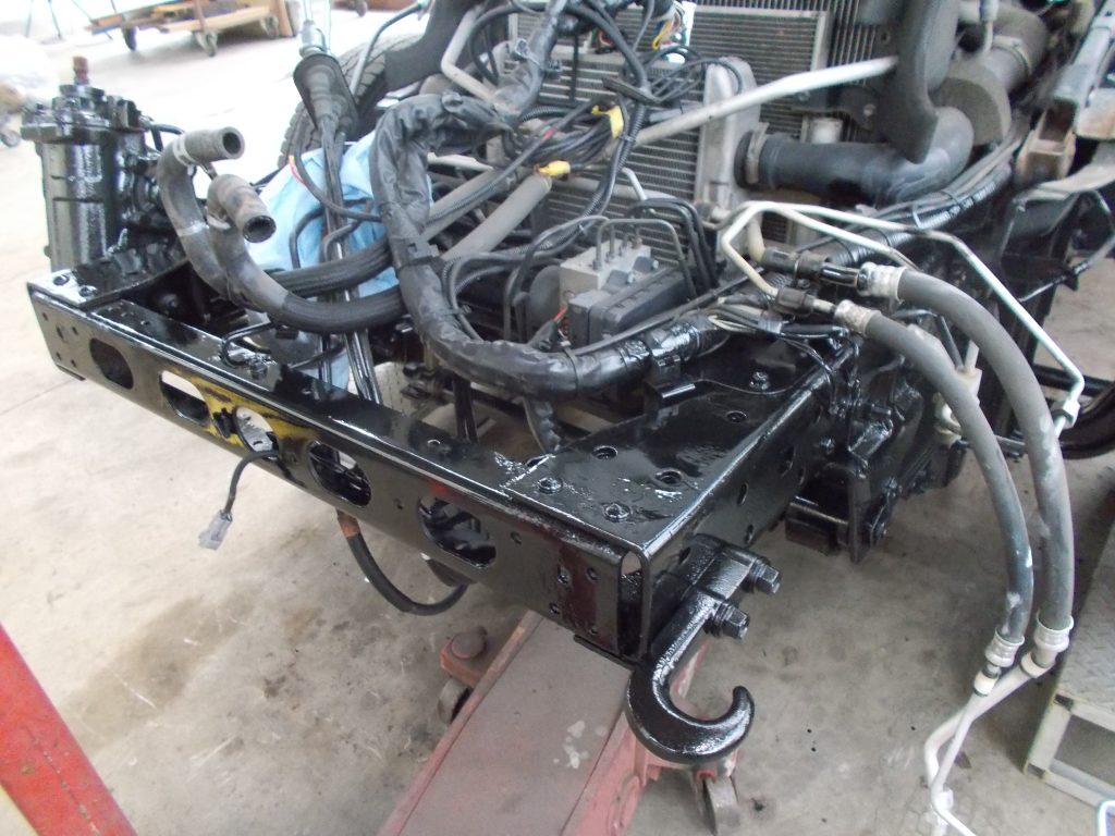 トヨタ　ダイナ　デュトロ　ウィング車　事故　トラック　2ｔ車　フレーム修理　積載車