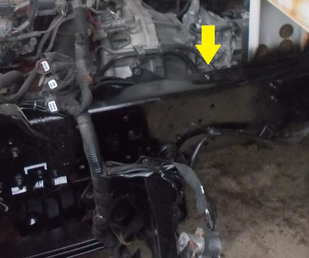 トヨタ　ダイナ　デュトロ　ウィング車　事故　トラック　2ｔ車　フレーム修理　積載車