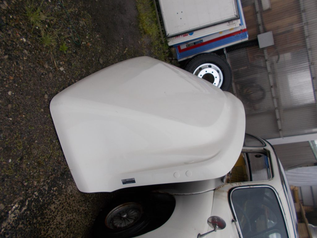 トヨタ　ダイナ　デュトロ　ウィング車　事故　トラック　2ｔ車　フレーム修理　導風板