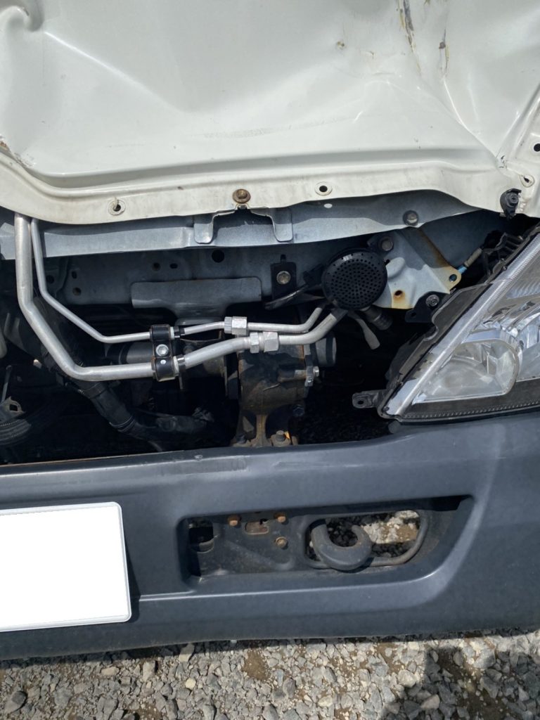 トヨタ　ダイナ　デュトロ　ウィング車　事故　トラック　2ｔ車　フレーム修理