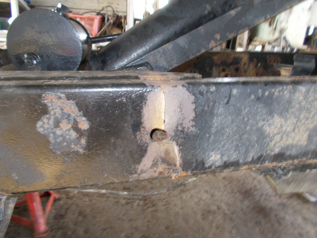 三菱 キャンター ダンプ KC-FG507 フレーム腐食 フレーム曲がり 曲り 修正 修理