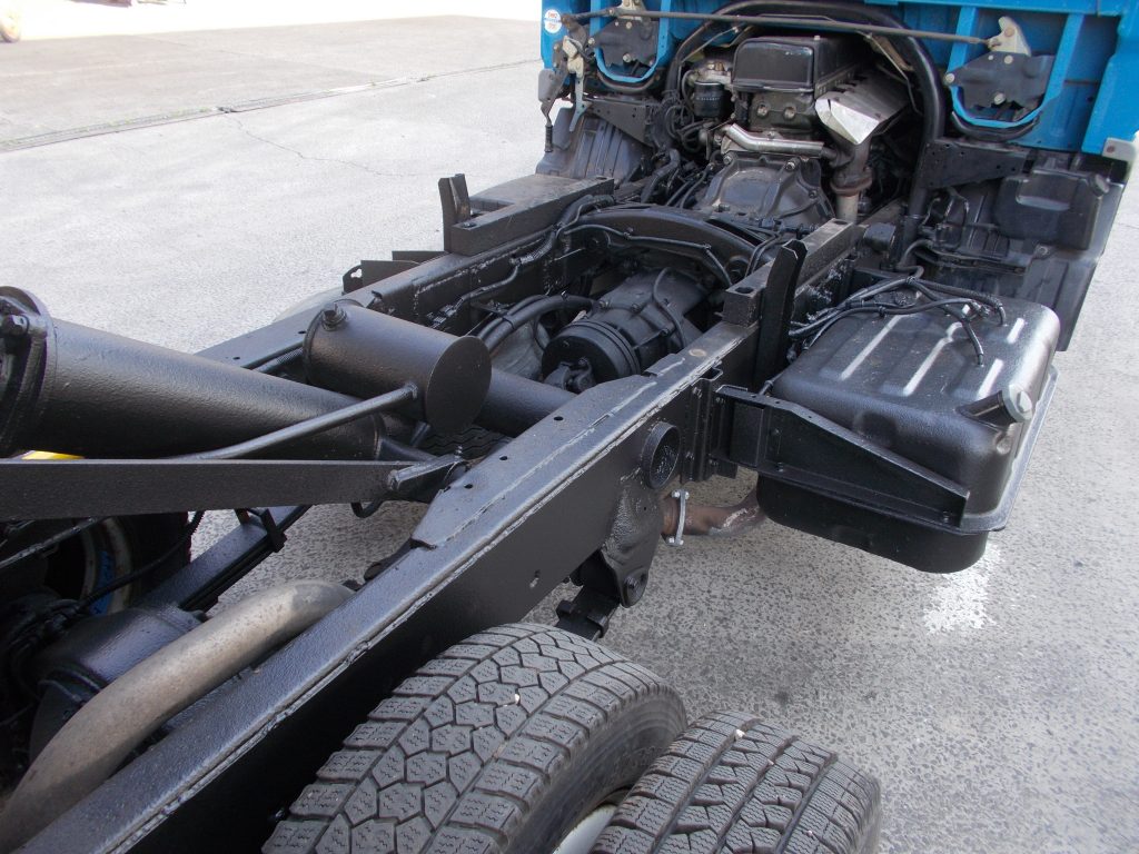 三菱 キャンター ダンプ KC-FG507 フレーム腐食 フレーム曲がり 曲り 修正 修理