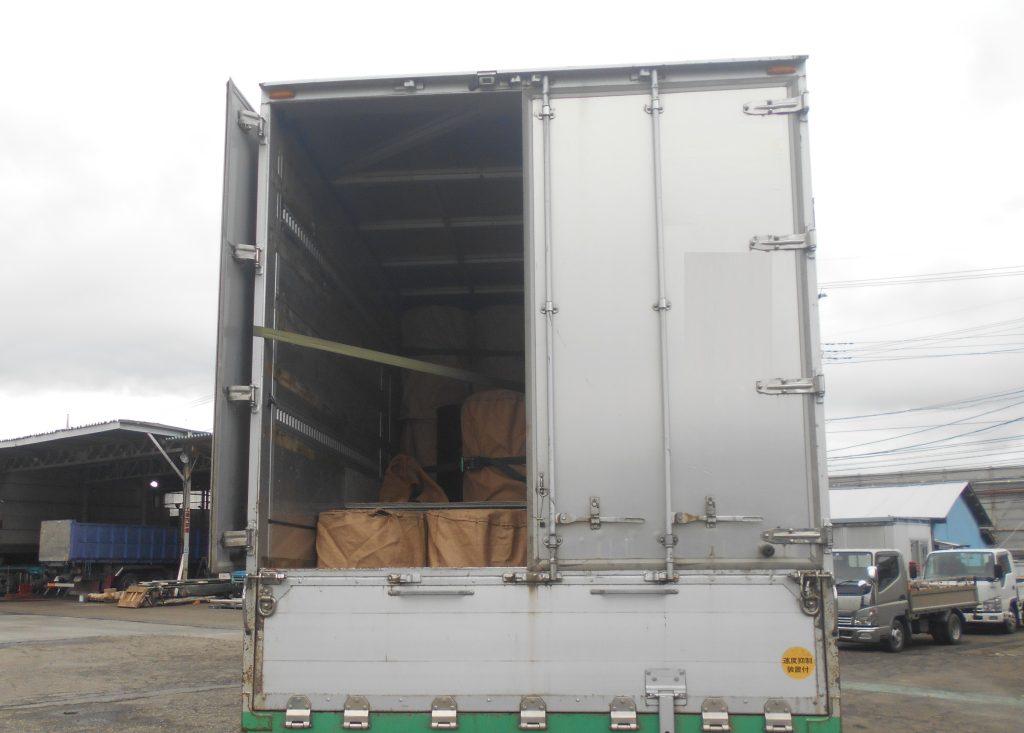 トラック修理 リヤトビラ ウィング車 ロックロッド 丁番 ファイター 増トン車