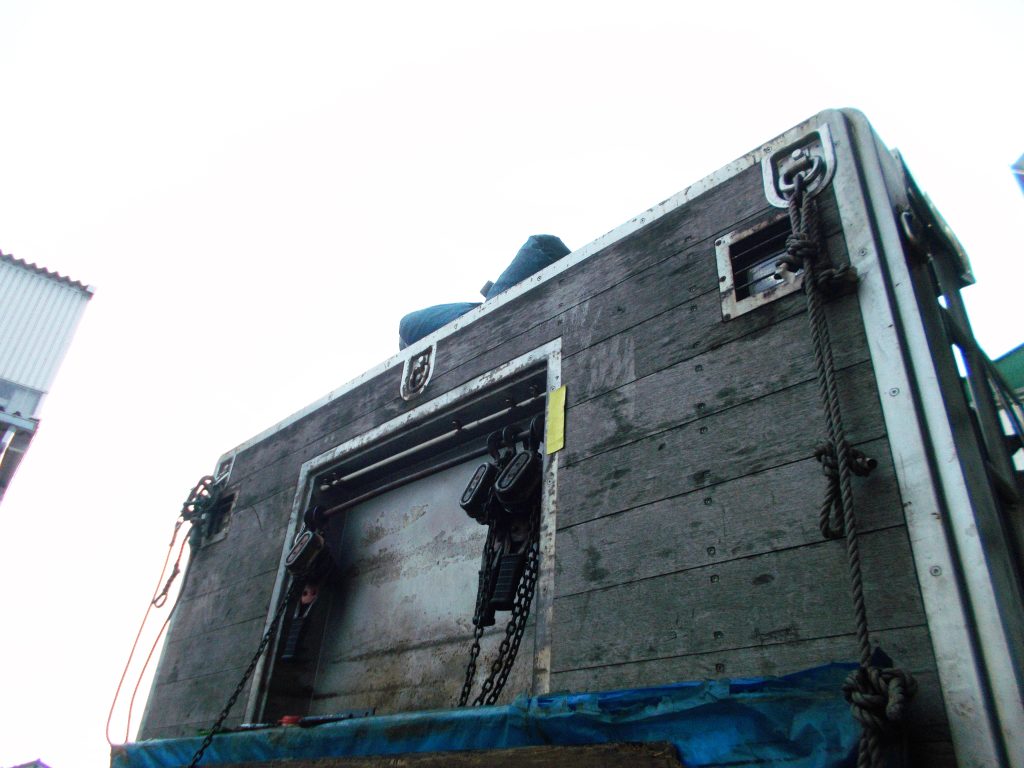 三菱FUSO 重機運搬車 セルフローダー キャリアカー 回転式ロープフック