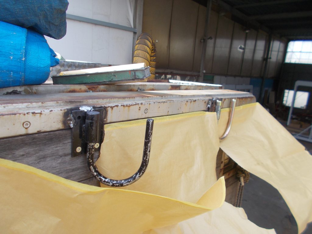 三菱FUSO 重機運搬車 セルフローダー キャリアカー 回転式ロープフック