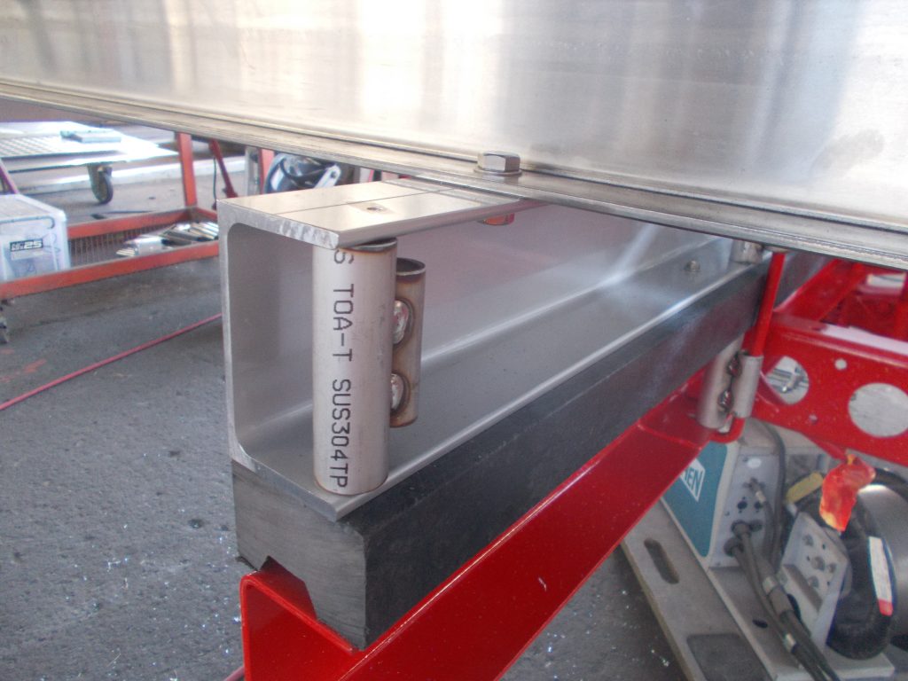 日野自動車 デュトロ 3.5t車 2t車 家畜運搬車 製造 新車 架装 横根太 フレーム