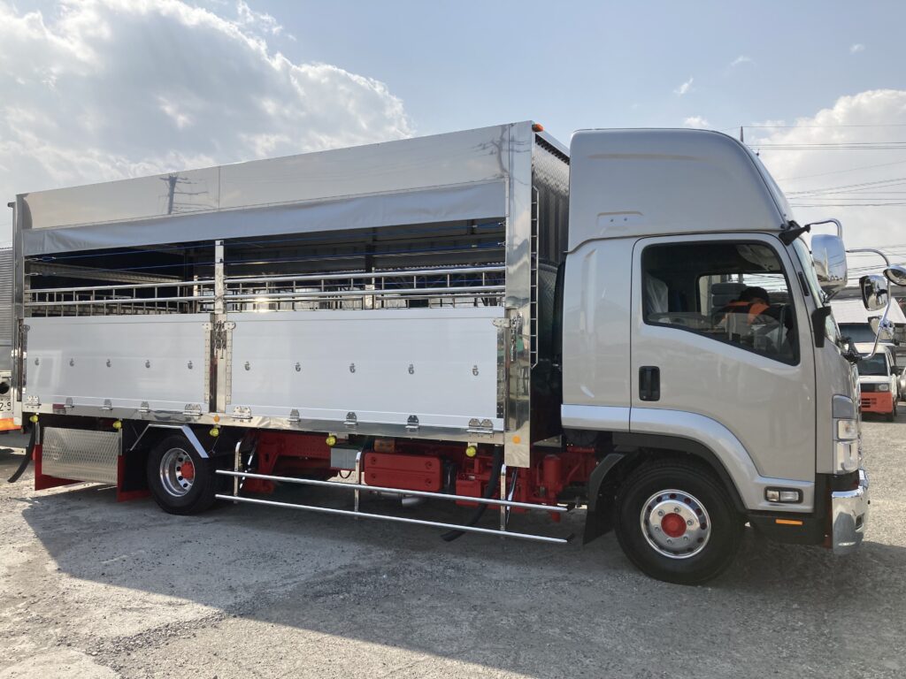 家畜運搬車 柳沼ボデー工場 畜産 新車 製造