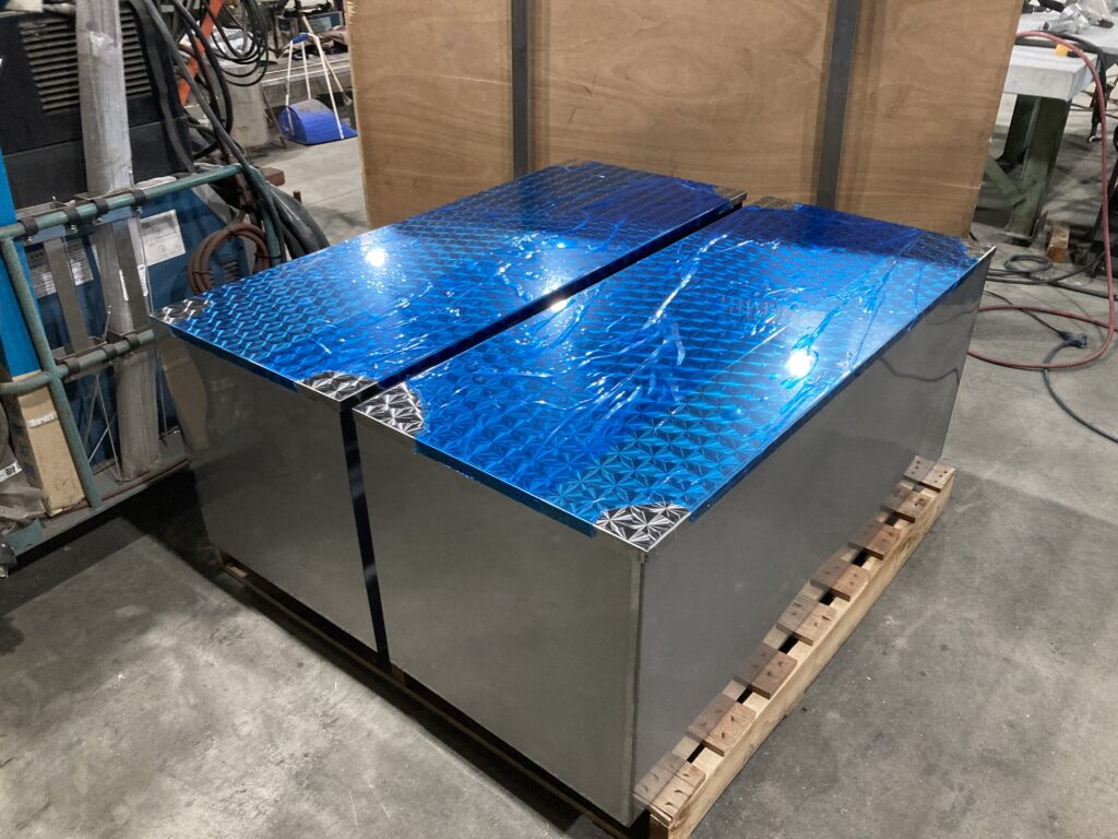 家畜運搬車　柳沼ボデー工場　畜産　新車　製造