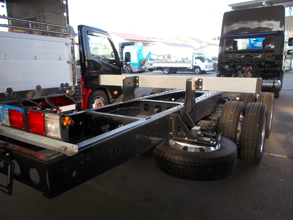 家畜運搬車 柳沼ボデー工場 畜産 新車 製造 牛 豚 養豚 家畜車