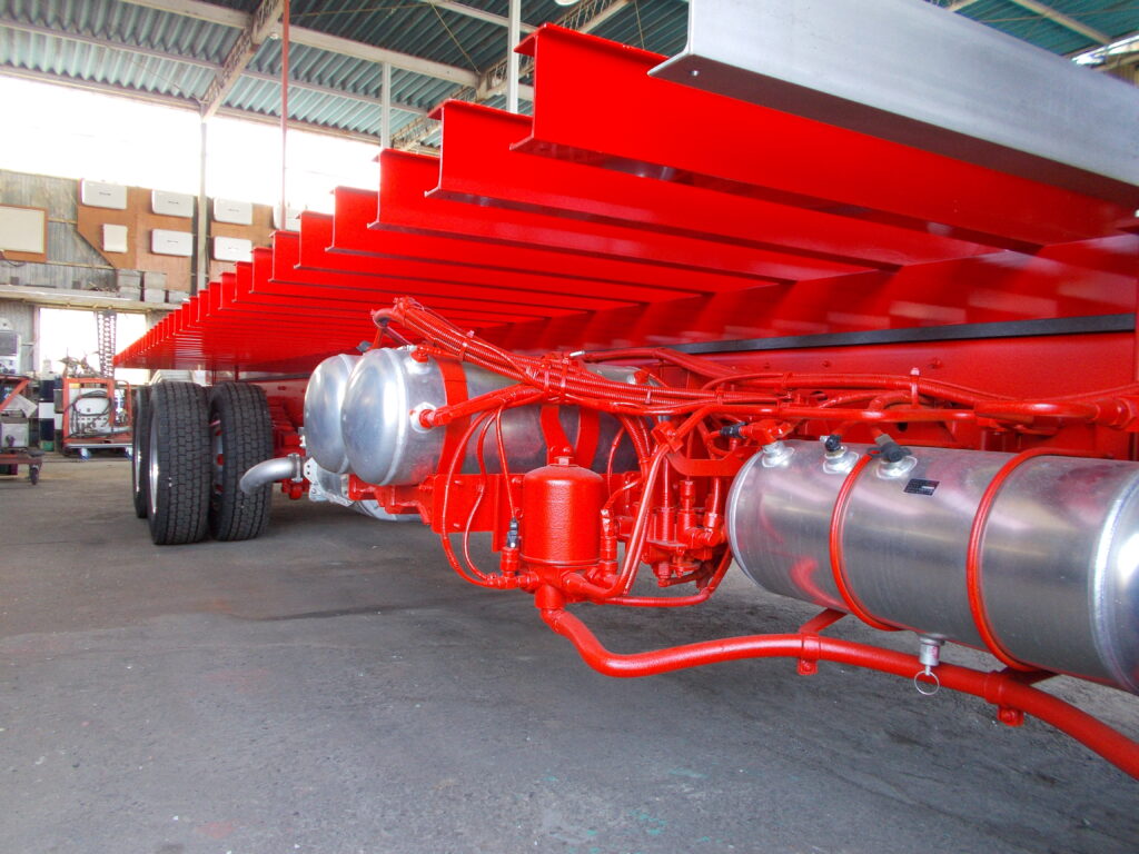 家畜運搬車 柳沼ボデー工場 畜産 新車 製造 牛 豚 養豚 家畜車