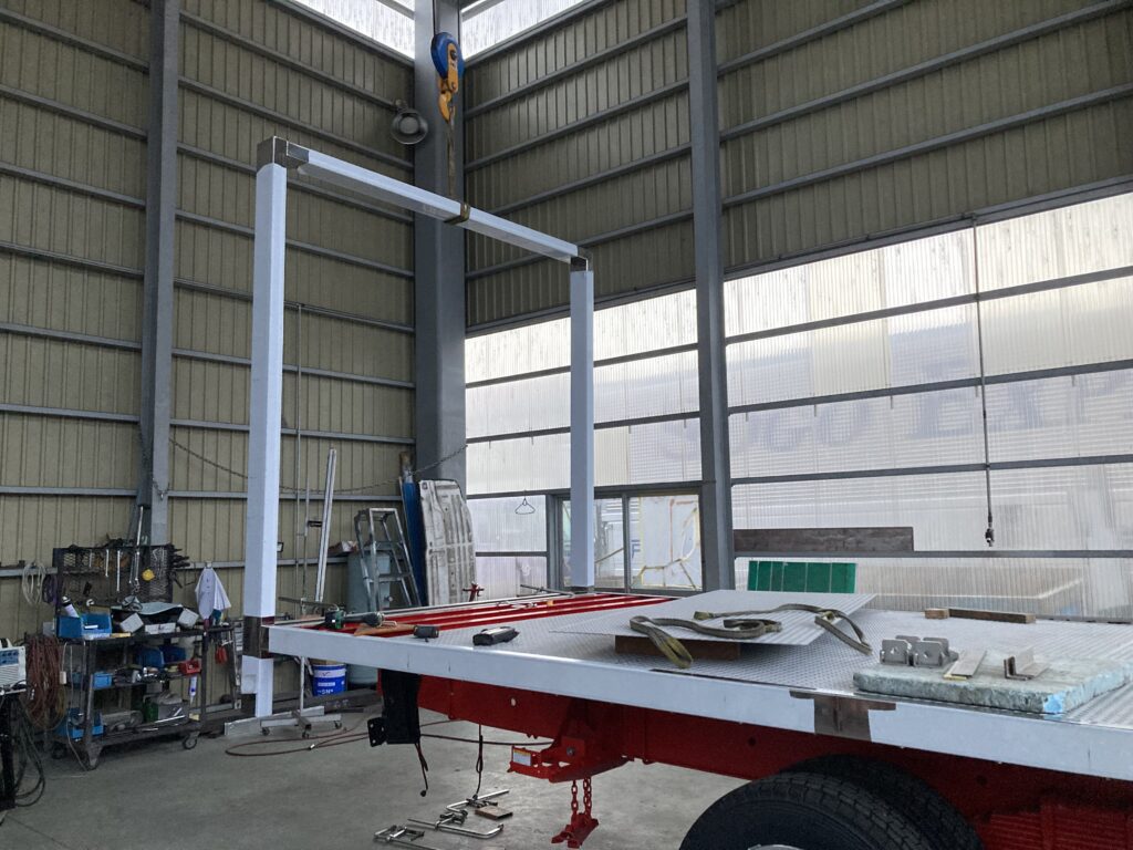 家畜運搬車 柳沼ボデー工場 畜産 新車 製造 牛 豚 養豚 家畜車