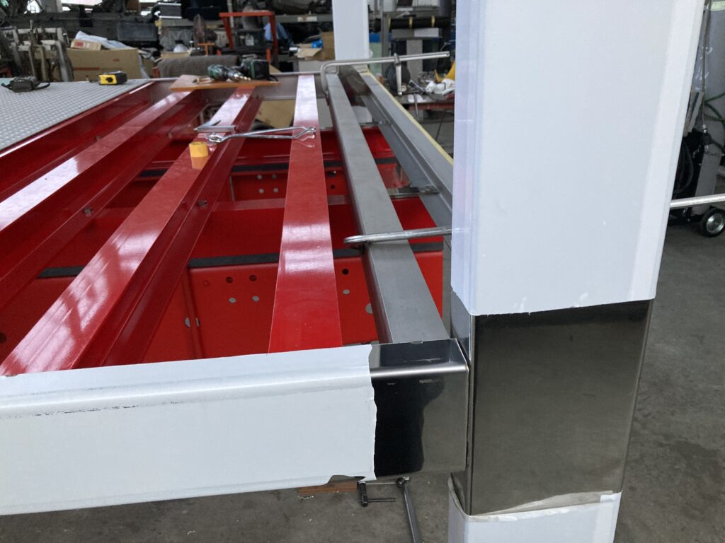 家畜運搬車 柳沼ボデー工場 畜産 新車 製造 牛 豚 養豚 家畜車