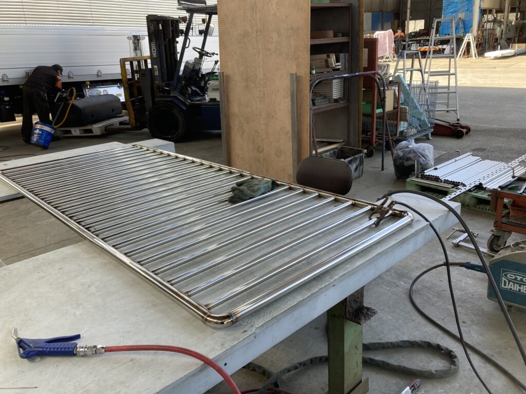 家畜運搬車 柳沼ボデー工場 畜産 新車 製造 牛 豚 養豚 家畜車