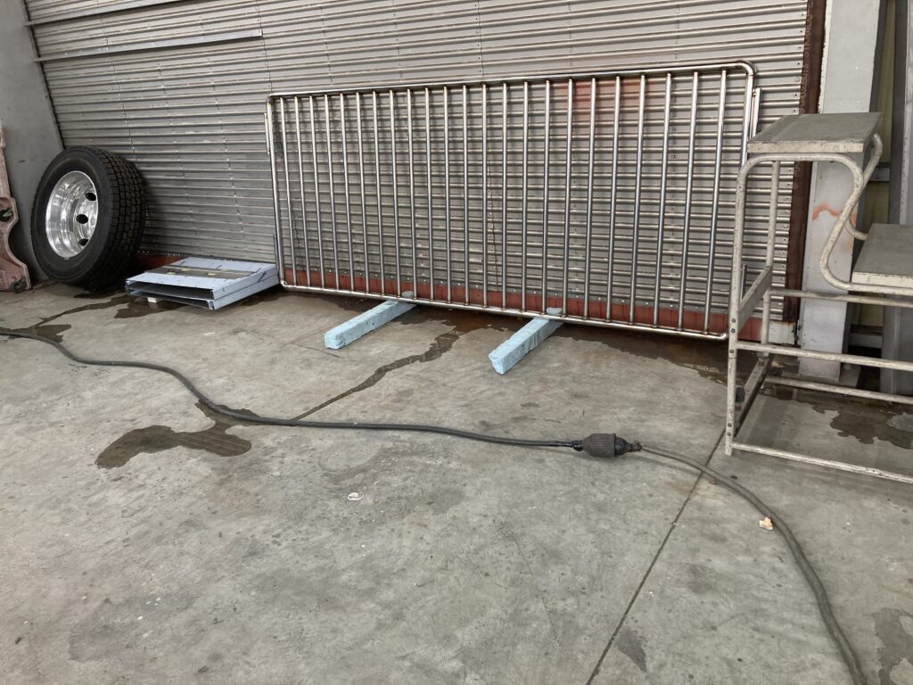 家畜運搬車 柳沼ボデー工場 畜産 新車 製造 牛 豚 養豚 家畜車