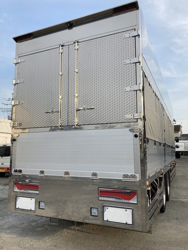 家畜運搬車 柳沼ボデー工場 畜産 新車 製造 牛 豚 養豚 家畜車