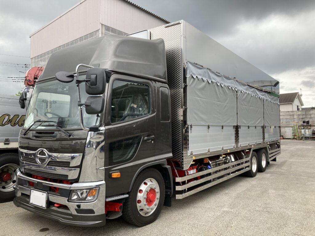 家畜運搬車 柳沼ボデー工場 畜産 新車 製造 牛 豚 養豚 家畜車