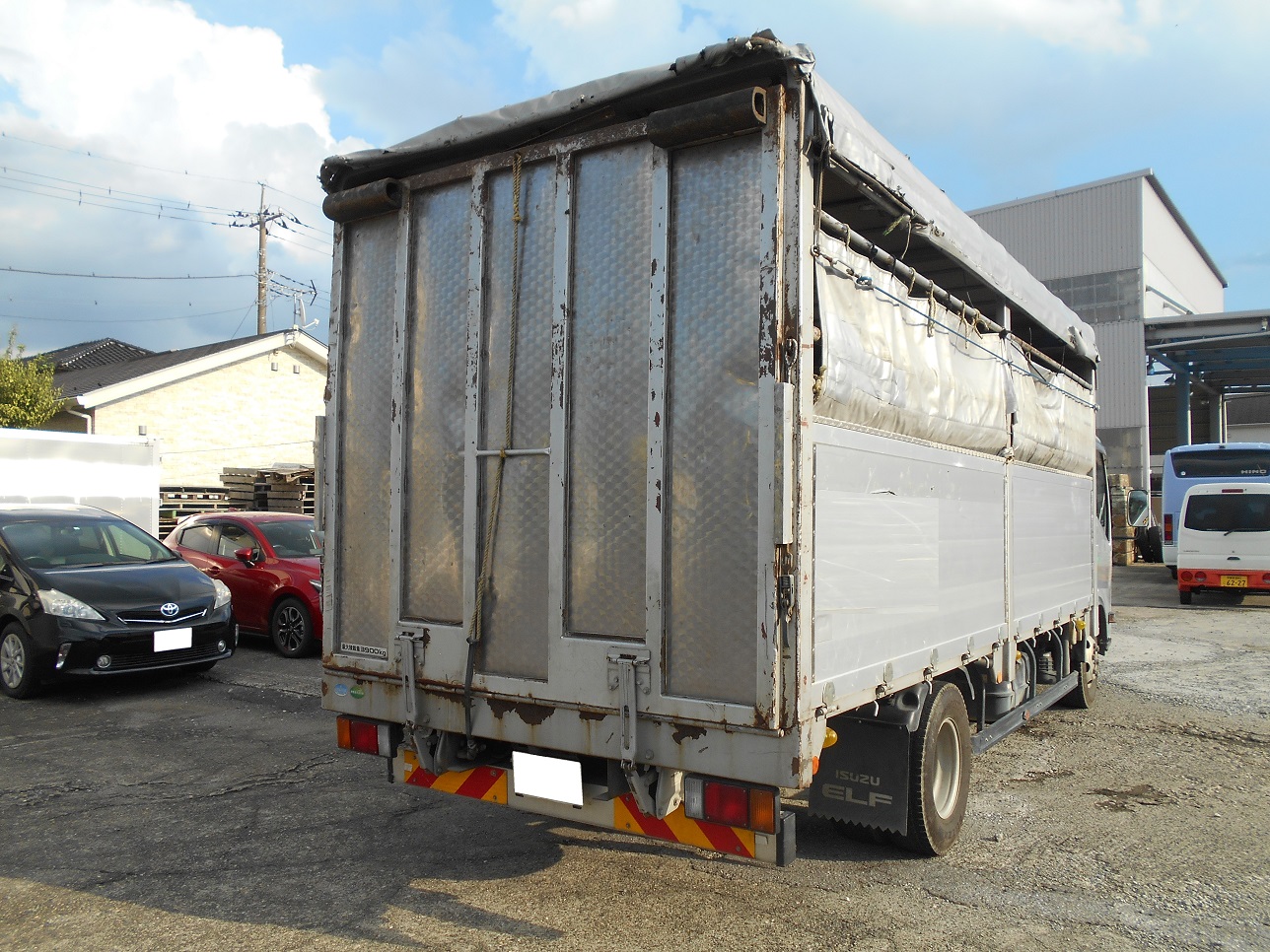 家畜運搬車 柳沼ボデー工場 畜産 新車 製造 牛 豚 養豚 家畜車