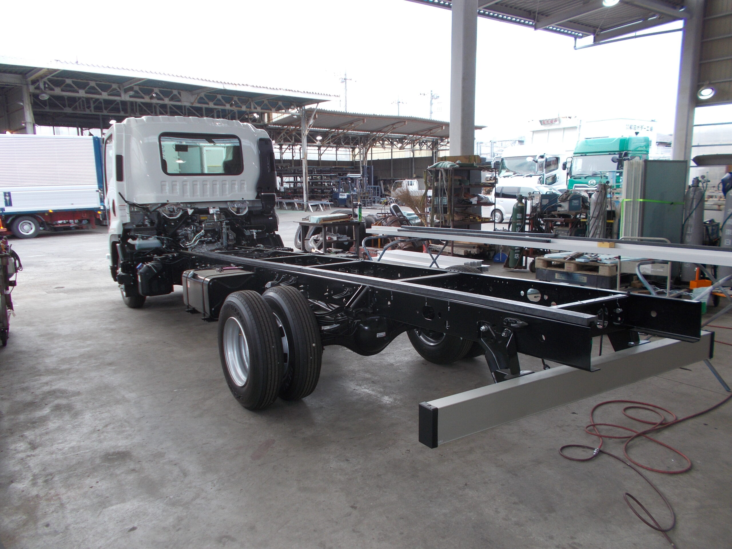 家畜運搬車 柳沼ボデー工場 畜産 新車 製造 牛 豚 養豚 家畜車 グリーンピッグ 愛知県西尾市 販売 いすゞ自動車 ISUZU 新型