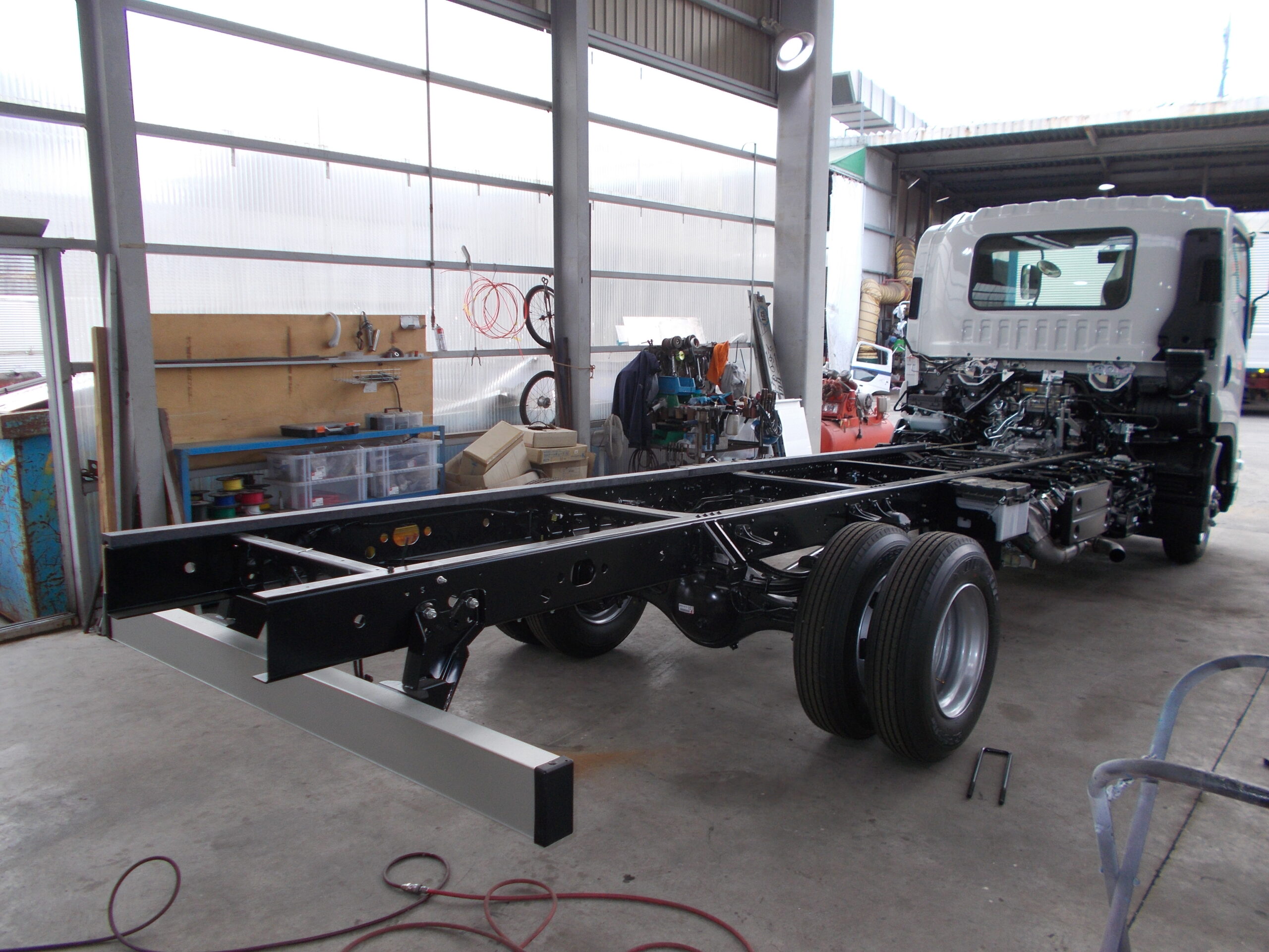 家畜運搬車 柳沼ボデー工場 畜産 新車 製造 牛 豚 養豚 家畜車 グリーンピッグ 愛知県西尾市 販売 いすゞ自動車 ISUZU 新型