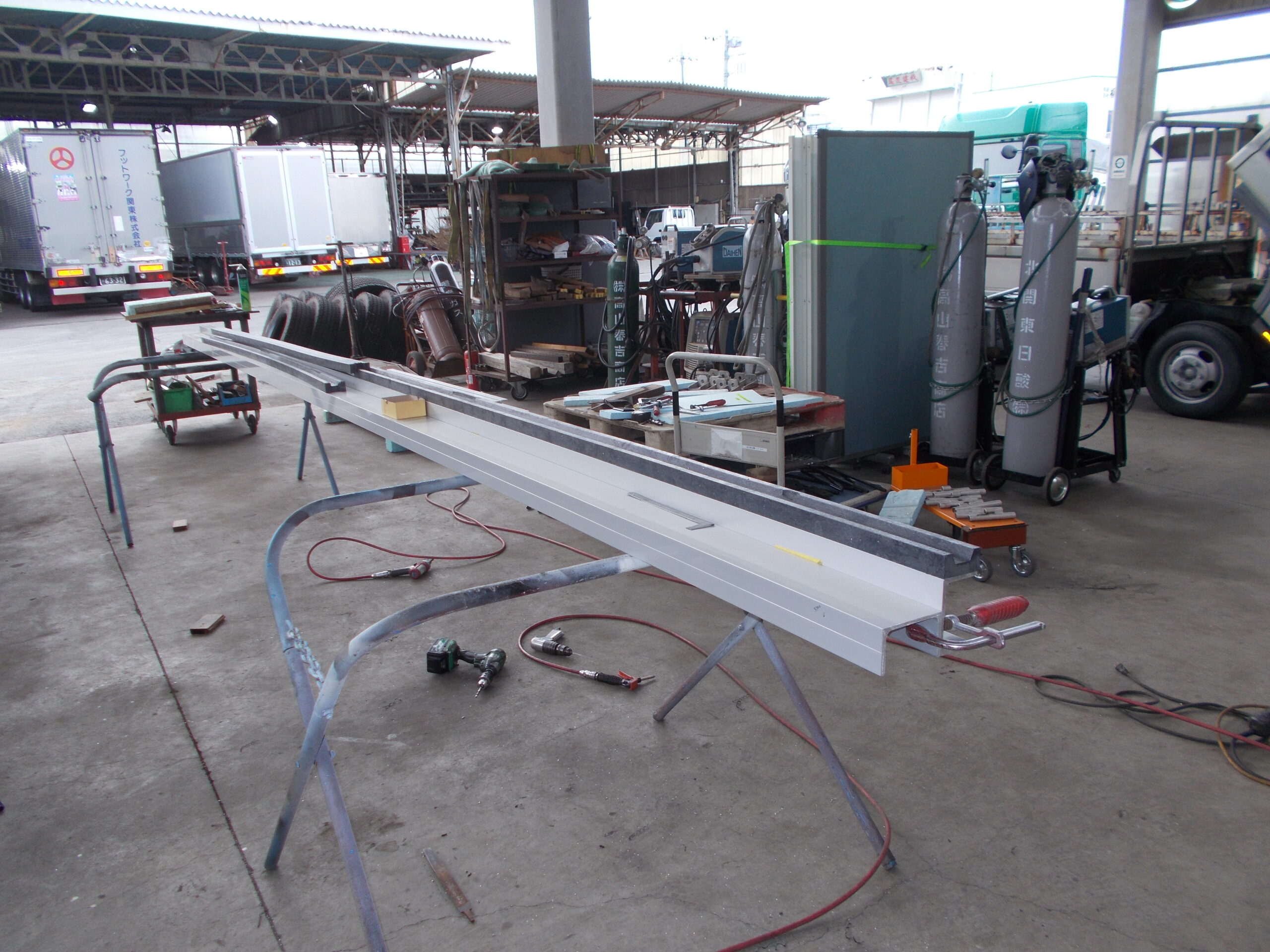 家畜運搬車 柳沼ボデー工場 畜産 新車 製造 牛 豚 養豚 家畜車 グリーンピッグ 愛知県西尾市 販売 いすゞ自動車 ISUZU 新型