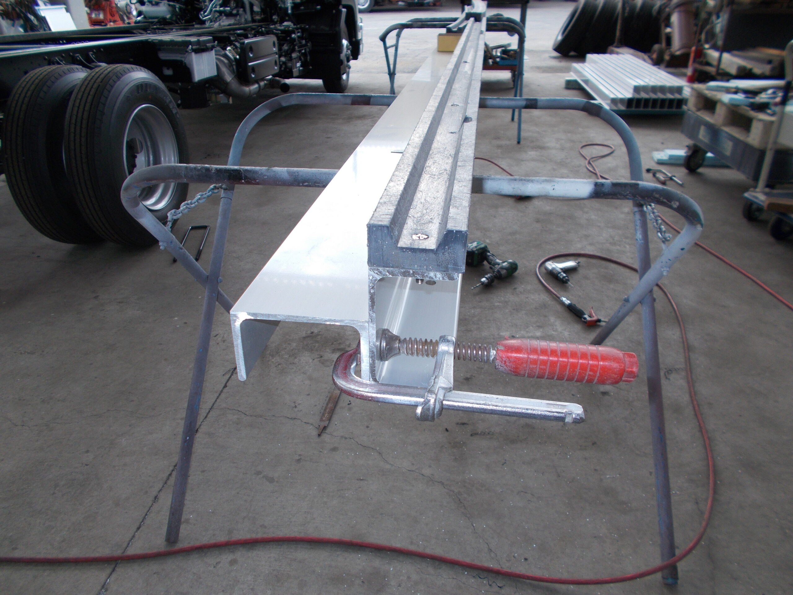 家畜運搬車 柳沼ボデー工場 畜産 新車 製造 牛 豚 養豚 家畜車 グリーンピッグ 愛知県西尾市 販売 いすゞ自動車 ISUZU 新型