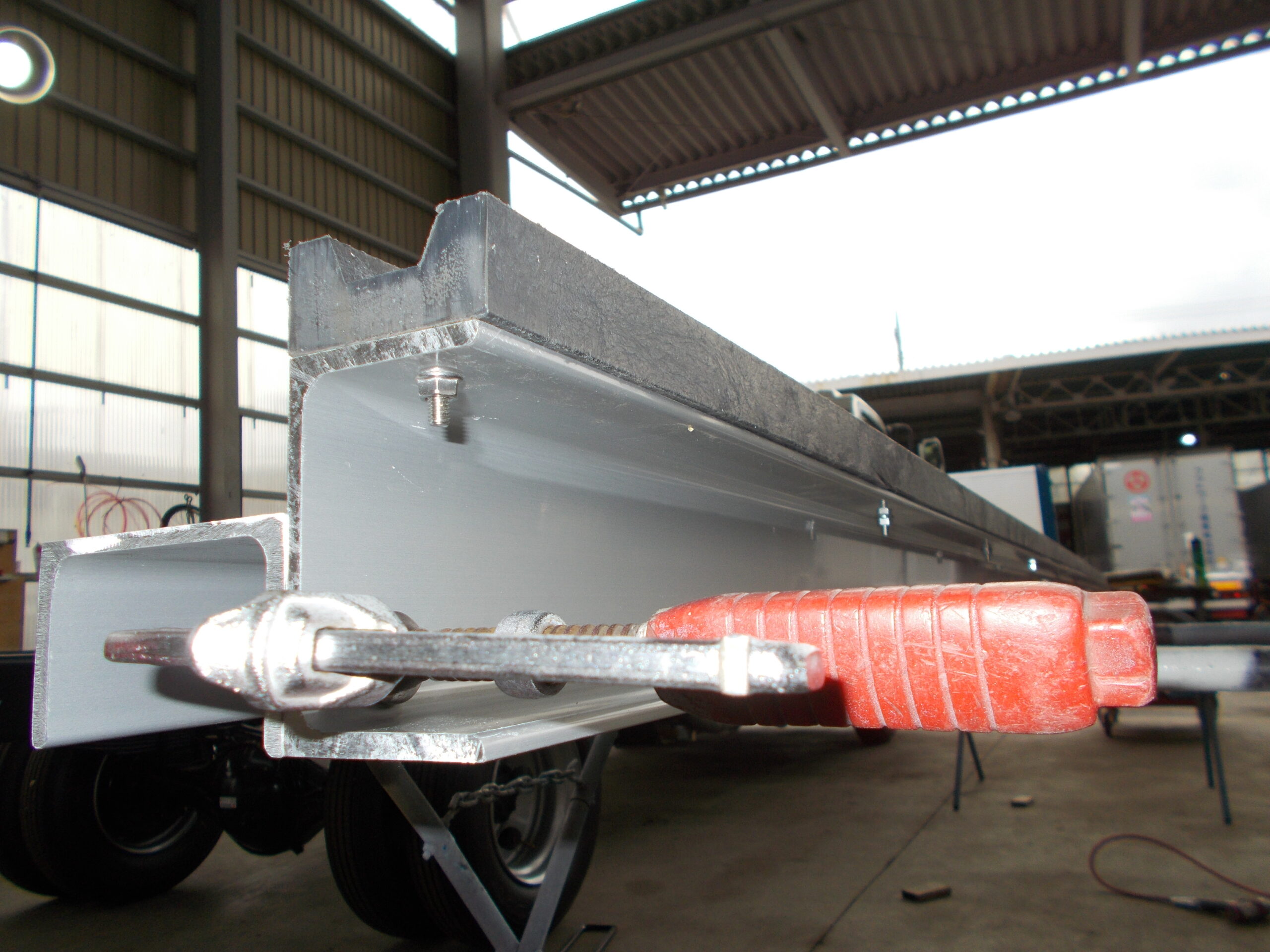 家畜運搬車 柳沼ボデー工場 畜産 新車 製造 牛 豚 養豚 家畜車 グリーンピッグ 愛知県西尾市 販売 いすゞ自動車 ISUZU 新型