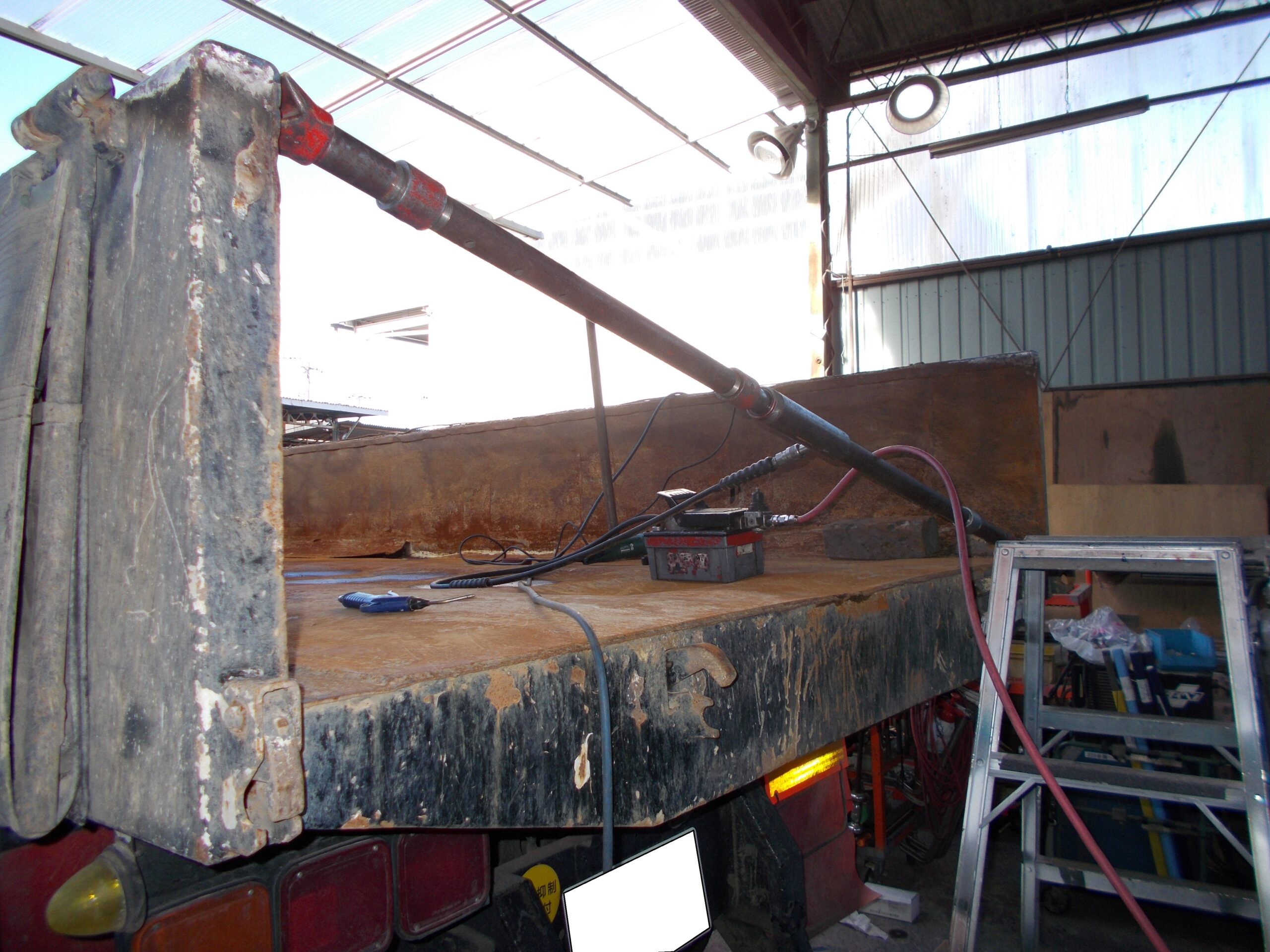 いすゞ自動車 ISUZU ダンプ 新明和 シンメイワ SHINMEIWA