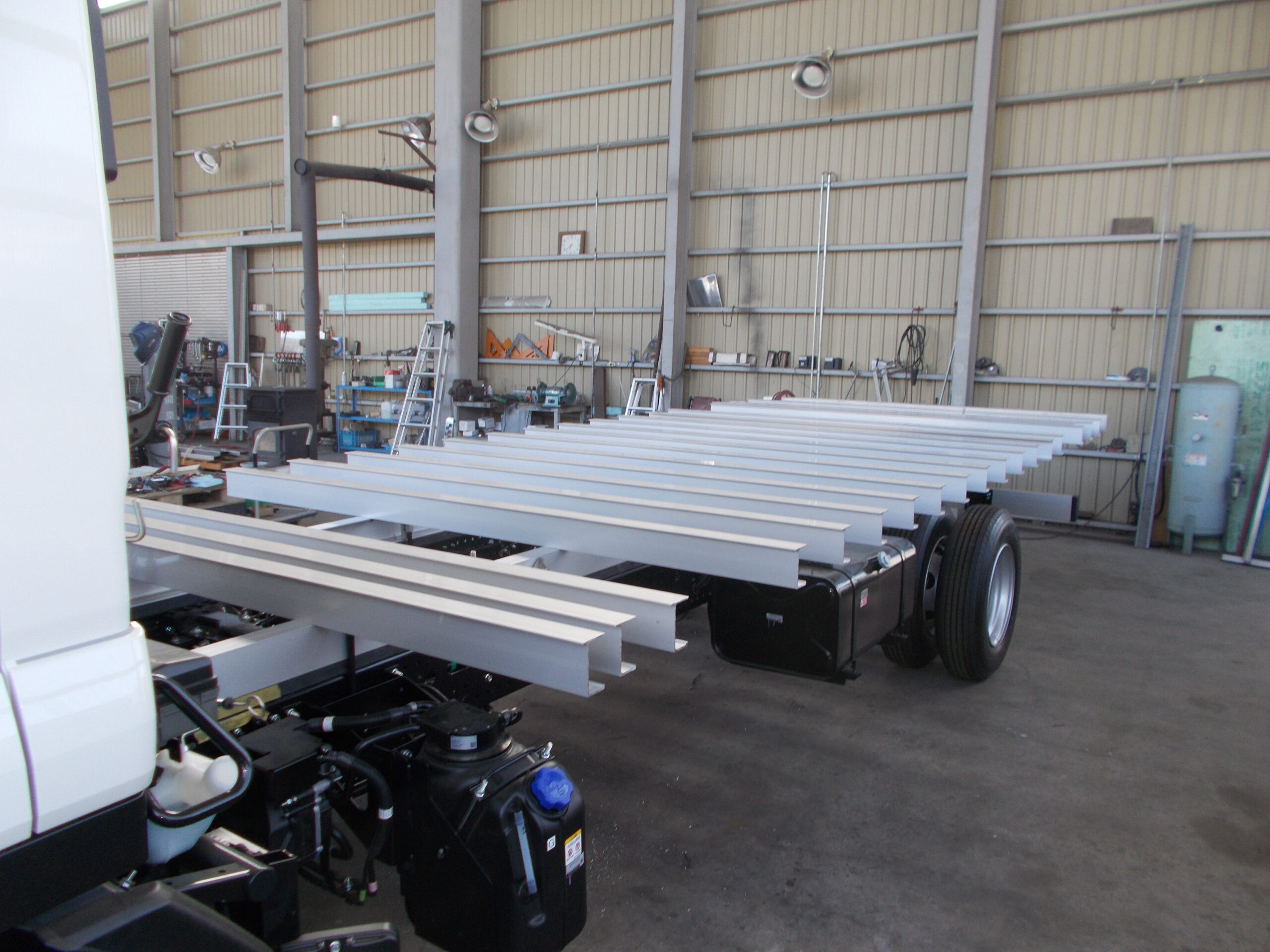 家畜運搬車 柳沼ボデー工場 畜産 新車 製造 牛 豚 養豚 家畜車 グリーンピッグ 愛知県西尾市 販売 いすゞ自動車 ISUZU 新型