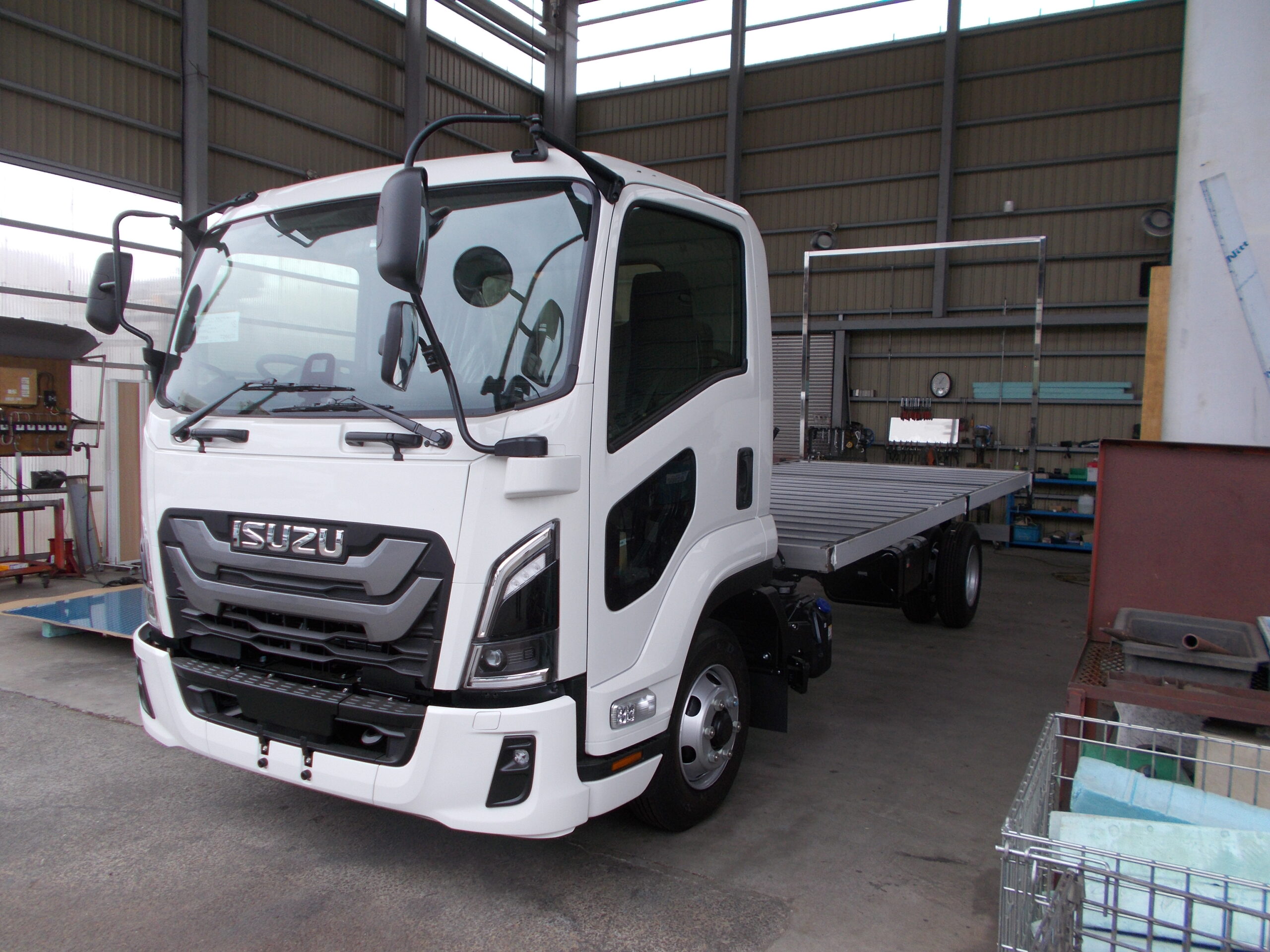 家畜運搬車 柳沼ボデー工場 畜産 新車 製造 牛 豚 養豚 家畜車 グリーンピッグ 愛知県西尾市 販売 いすゞ自動車 ISUZU 新型