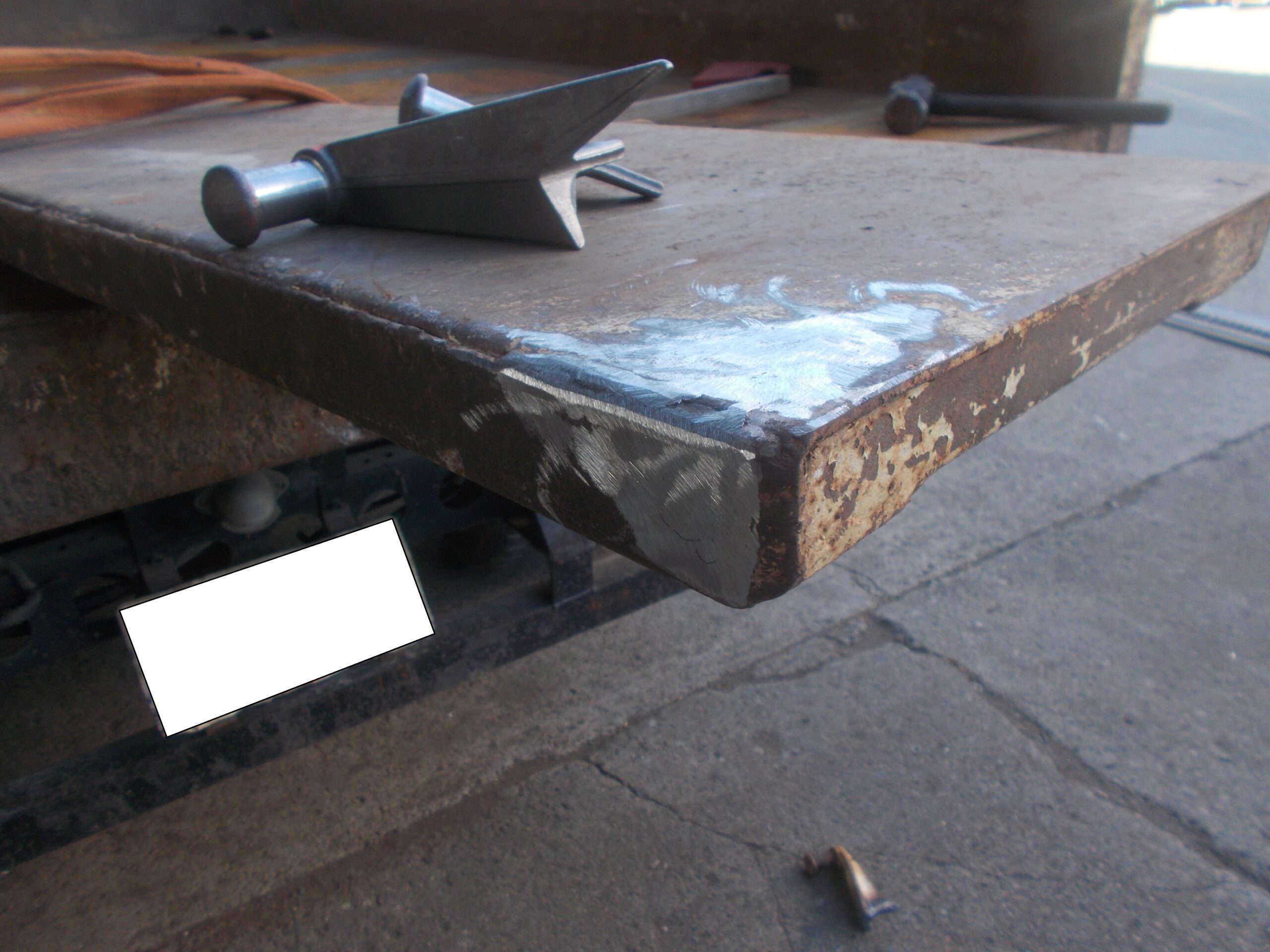 いすゞ ISUZU トラック ダンプ リヤゲート あおり あおりヒンジ ダンプヒンジ