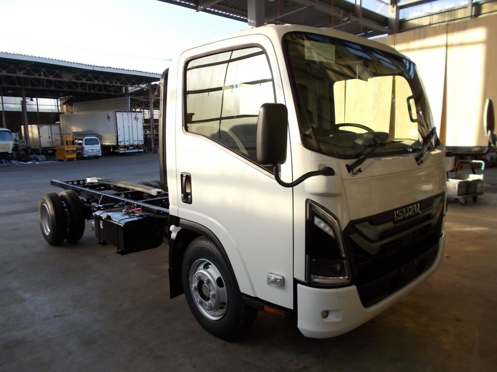 家畜運搬車 柳沼ボデー工場 畜産 新車 製造 牛 豚 養豚 家畜車 JA 農業協同組合 群馬県 吾妻郡 JAあがつま JA群馬 販売 いすゞ自動車 ISUZU 新型