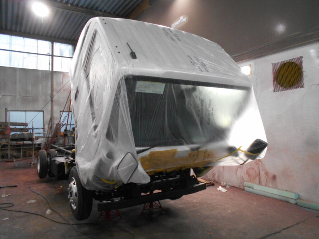 家畜運搬車 柳沼ボデー工場 畜産 新車 製造 牛 豚 養豚 家畜車 JA 農業協同組合 群馬県 吾妻郡 JAあがつま JA群馬 販売 いすゞ自動車 ISUZU 新型