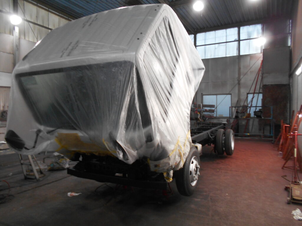 家畜運搬車 柳沼ボデー工場 畜産 新車 製造 牛 豚 養豚 家畜車 JA 農業協同組合 群馬県 吾妻郡 JAあがつま JA群馬 販売 いすゞ自動車 ISUZU 新型