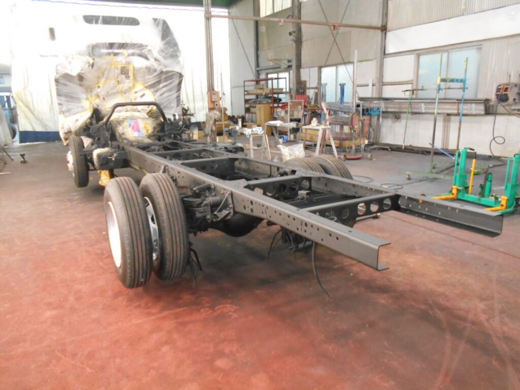 家畜運搬車 柳沼ボデー工場 畜産 新車 製造 牛 豚 養豚 家畜車 JA 農業協同組合 群馬県 吾妻郡 JAあがつま JA群馬 販売 いすゞ自動車 ISUZU 新型