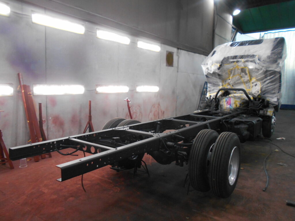 家畜運搬車 柳沼ボデー工場 畜産 新車 製造 牛 豚 養豚 家畜車 JA 農業協同組合 群馬県 吾妻郡 JAあがつま JA群馬 販売 いすゞ自動車 ISUZU 新型