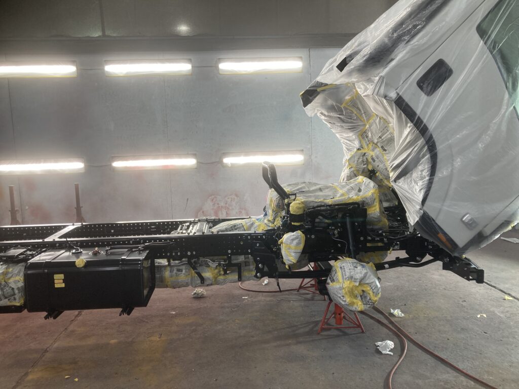 家畜運搬車 柳沼ボデー工場 畜産 新車 製造 牛 豚 養豚 家畜車 JA 農業協同組合 群馬県 吾妻郡 JAあがつま JA群馬 販売 いすゞ自動車 ISUZU 新型