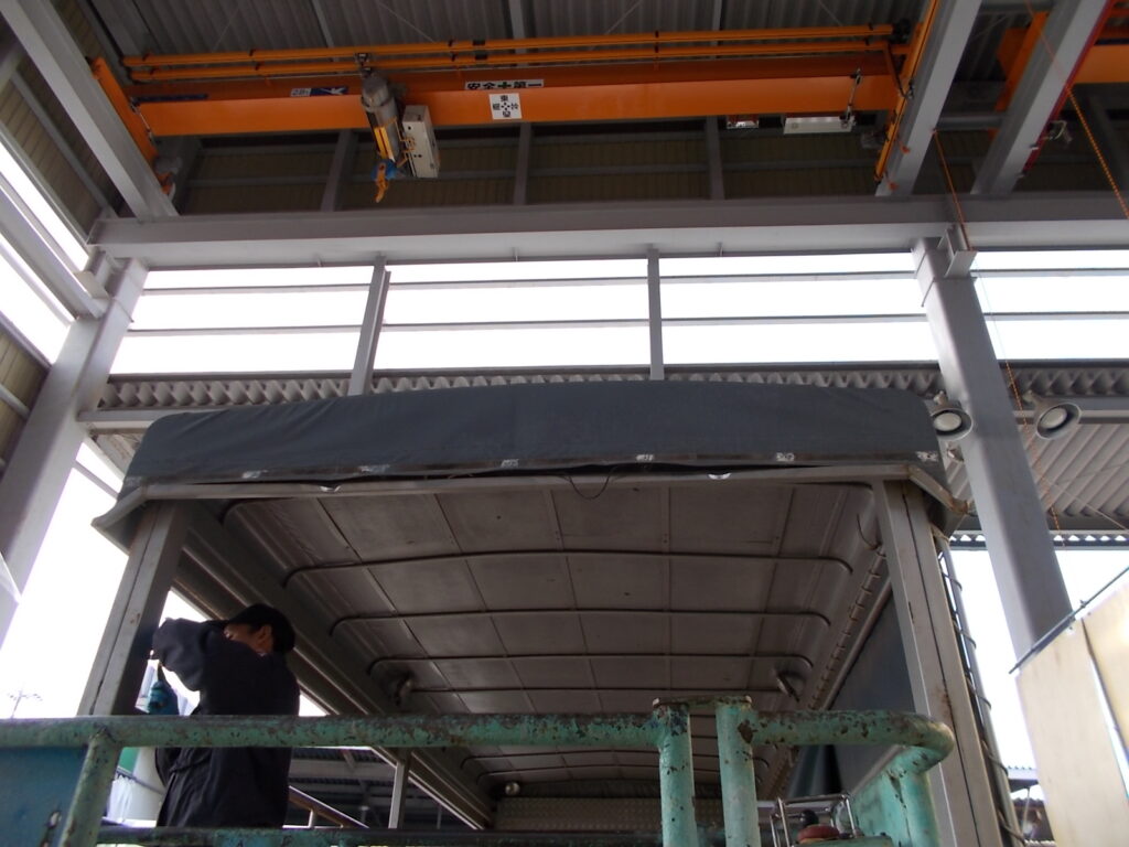 大進農場 家畜運搬車 柳沼ボデー工場 畜産 新車 製造 牛 豚 養豚 家畜車 販売 ゲート修理