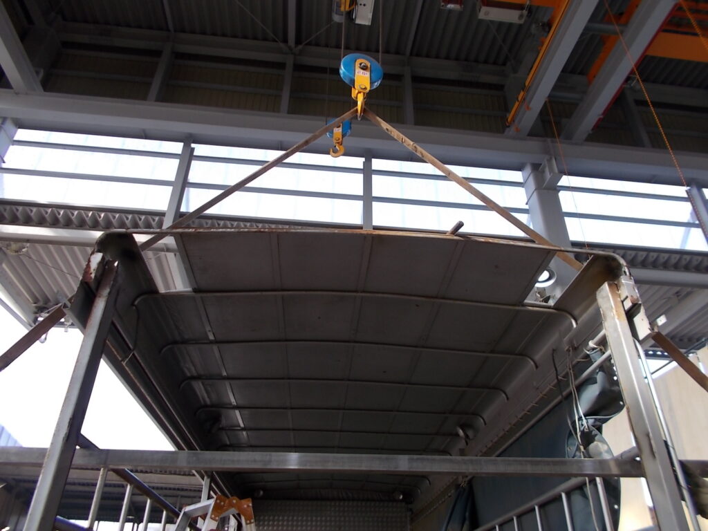 大進農場 家畜運搬車 柳沼ボデー工場 畜産 新車 製造 牛 豚 養豚 家畜車 販売 ゲート修理